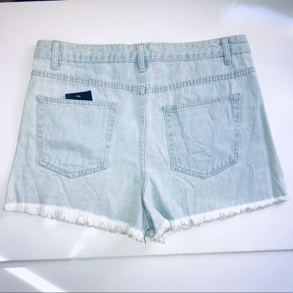 Forever 21 Light Blue Denim Sz 30 high waist fringe hem shorts NEW WITH TAGS - Picture 3 of 15